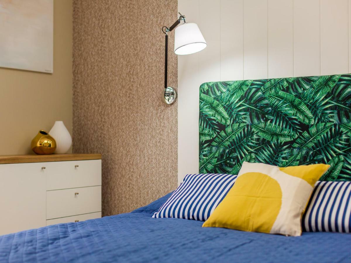 Apartment Wiatr I Woda Z Basenem Rewal